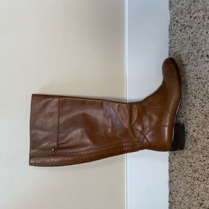 Coral como brown boots